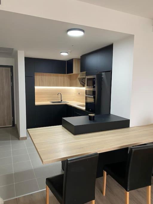 Cevahir Sky City Apartment With Spa, Pool & Fitness Included Üsküp Dış mekan fotoğraf